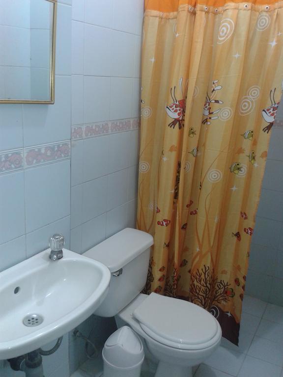 Hospederia Casa Familiar Hotel Santa Marta  Bilik gambar